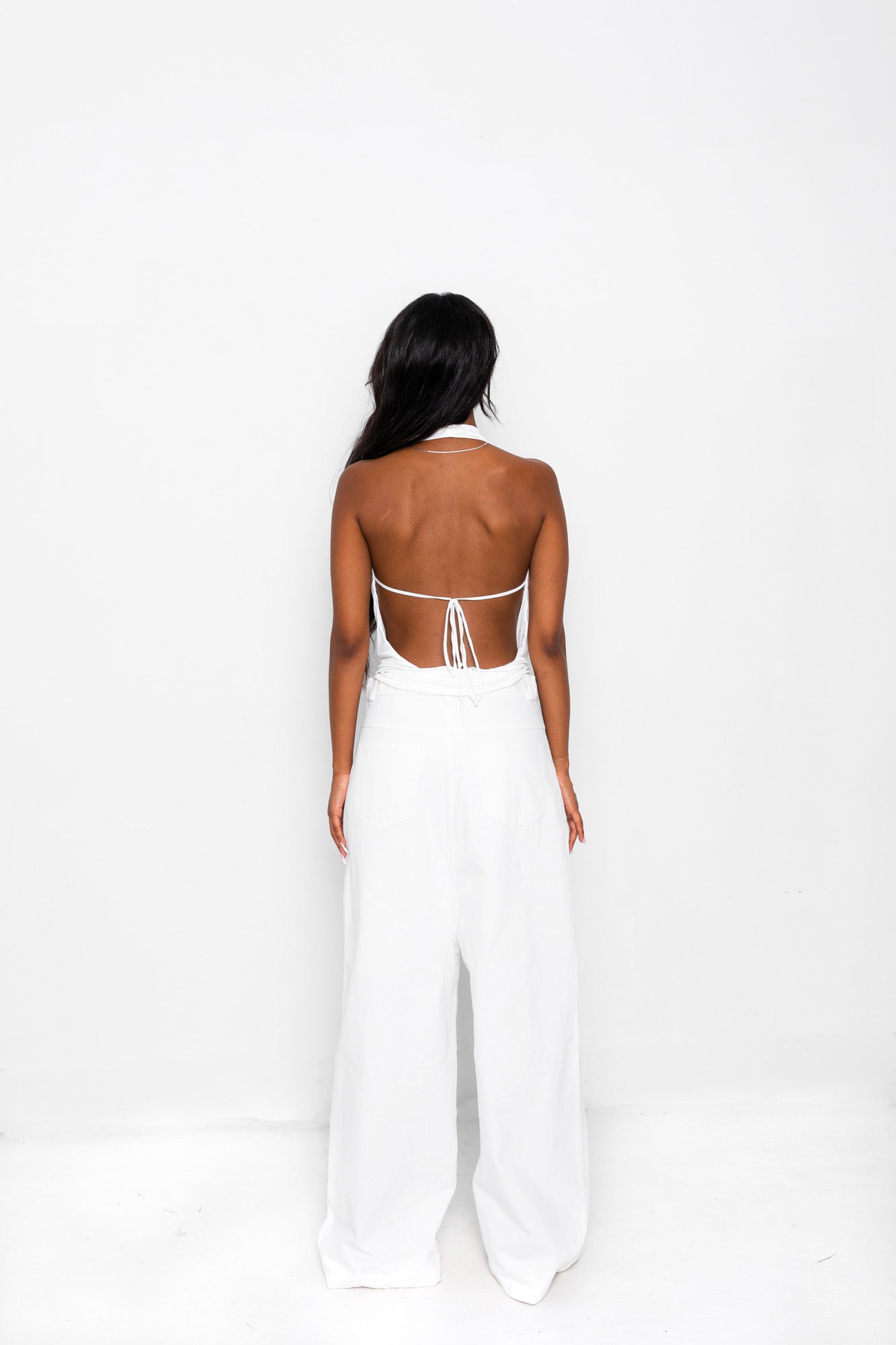 GATHERED BACKLESS TOP WHITE